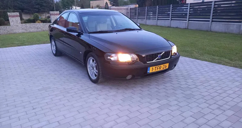 świętokrzyskie Volvo S60 cena 10500 przebieg: 310561, rok produkcji 2003 z Suchedniów